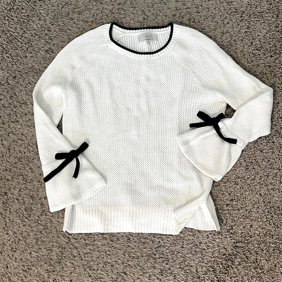 Cute LOFT Sweater 💕 - Picture 1 of 1